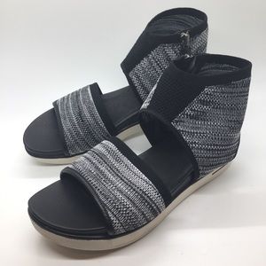 Eileen Fisher black Knit Sport Platform sandals